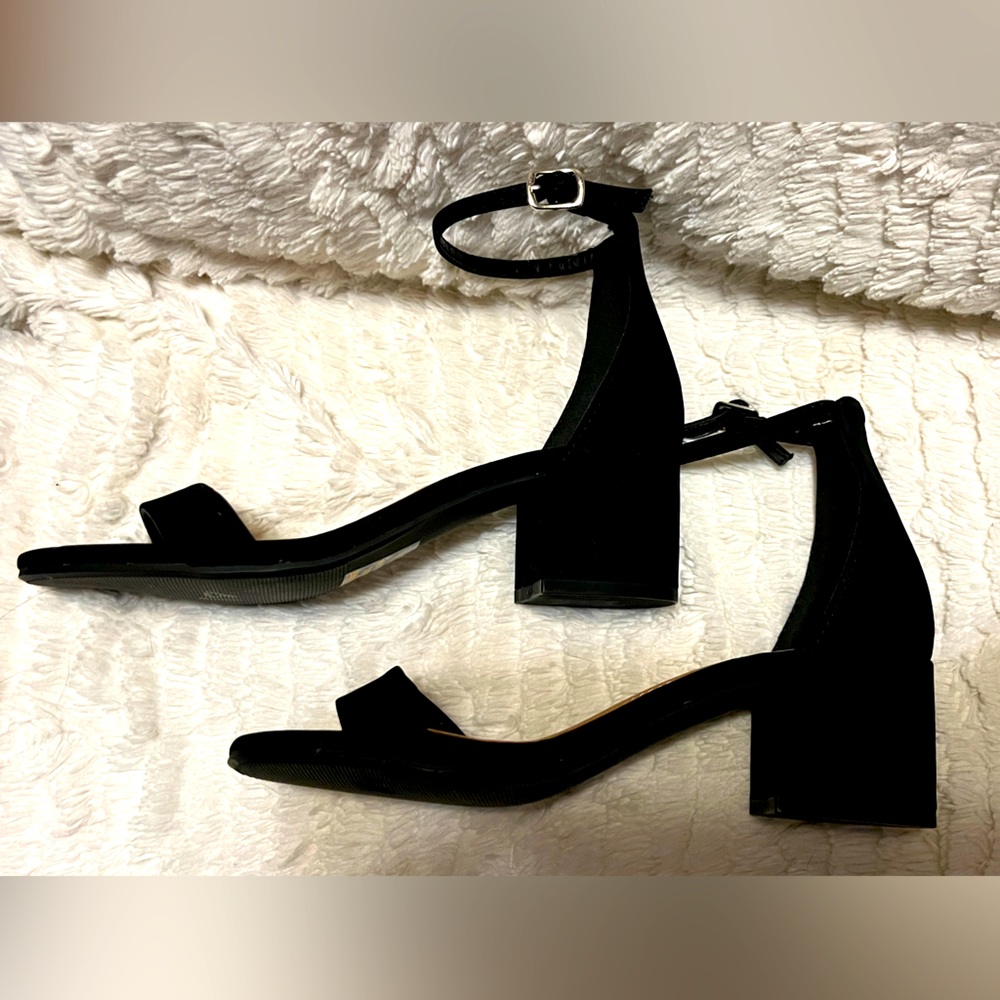 Cityclassified, heeled strap black sandal. Size 6